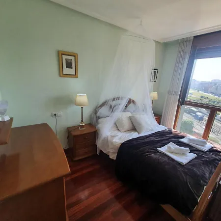 Acacias - Piso Amplio En Playa De Poniente 6 Personas Con Garaje - Vut-2654-as Apartment Gijon