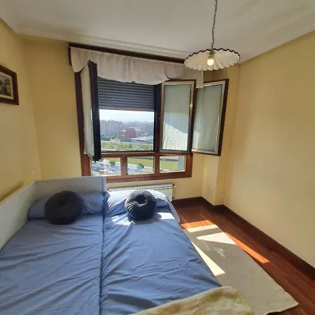 Acacias - Piso Amplio En Playa De Poniente 6 Personas Con Garaje - Vut-2654-as * Gijón