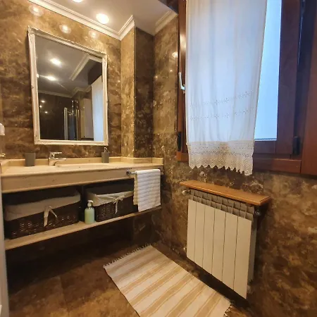 Acacias - Piso Amplio En Playa De Poniente 6 Personas Con Garaje - Vut-2654-as Apartment Gijon