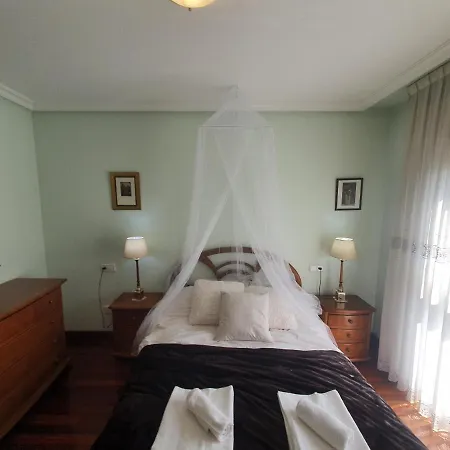 Acacias - Piso Amplio En Playa De Poniente 6 Personas Con Garaje - Vut-2654-as Gijón