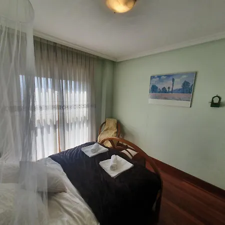 Acacias - Piso Amplio En Playa De Poniente 6 Personas Con Garaje - Vut-2654-as * Gijón