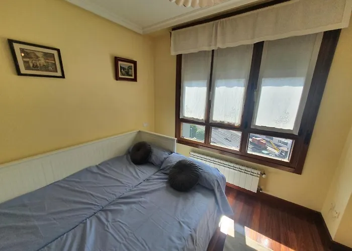 Acacias - Piso Amplio En Playa De Poniente 6 Personas Con Garaje - Vut-2654-as *