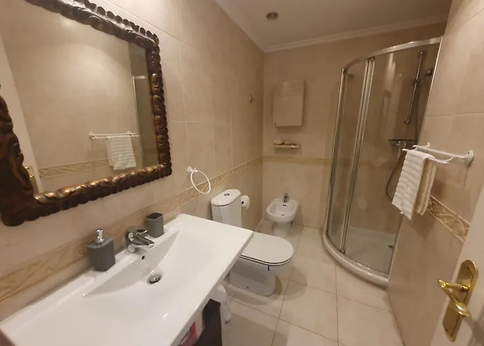 Acacias - Piso Amplio En Playa De Poniente 6 Personas Con Garaje - Vut-2654-as * Gijón